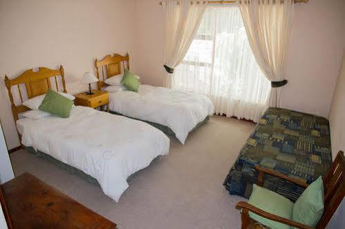 Four Pines Lodge เฮอร์มานุส ภายนอก รูปภาพ